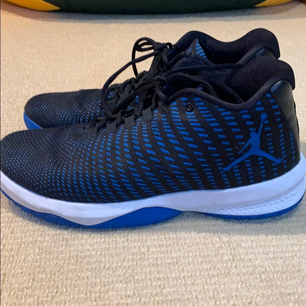 Jordan B. Fly men’s size 11, blue and black